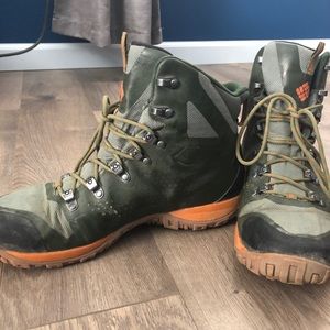 Men’s Columbia hiking boots-size 10.5